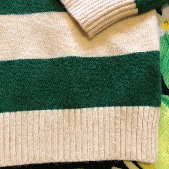 Dazy Cropped Cream/Green Collared Rugby Sweater - Picture 3 of 6